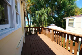 106 Pearl Street - Private & cozy home walking distance to the beach!